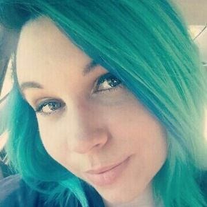 Meet your Posher, Brenna